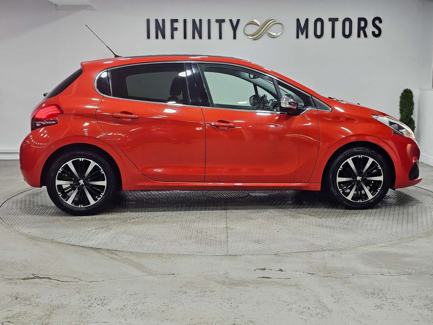 Used Peugeot 208 2018 for sale - 76972476: Photo 34