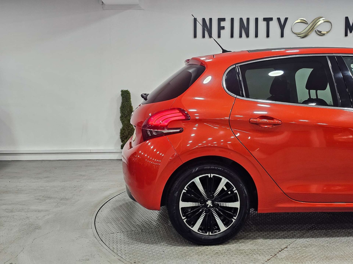 Used Peugeot 208 2018 for sale - 76972476: Photo 36