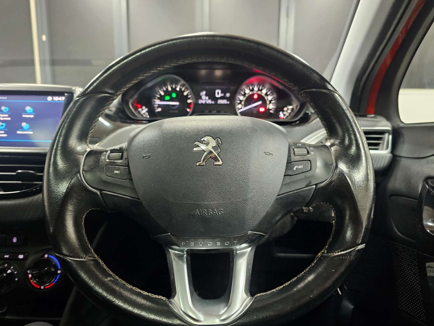 Used Peugeot 208 2018 for sale - 76972476: Photo 57