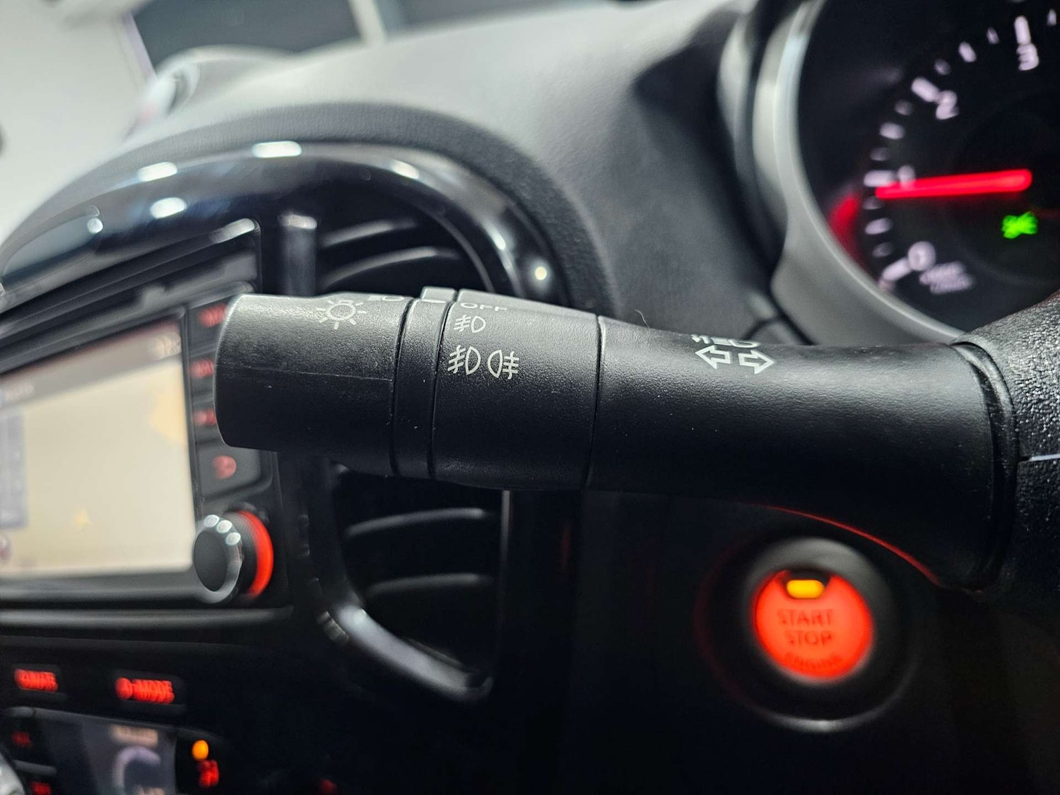 Used Nissan Juke 2018 for sale - 76972372: Photo 60