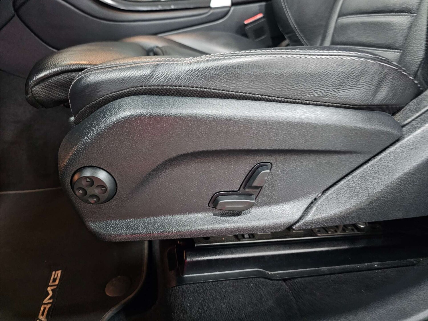 Used Mercedes-Benz GLC 2022 for sale - 77449503: Photo 100