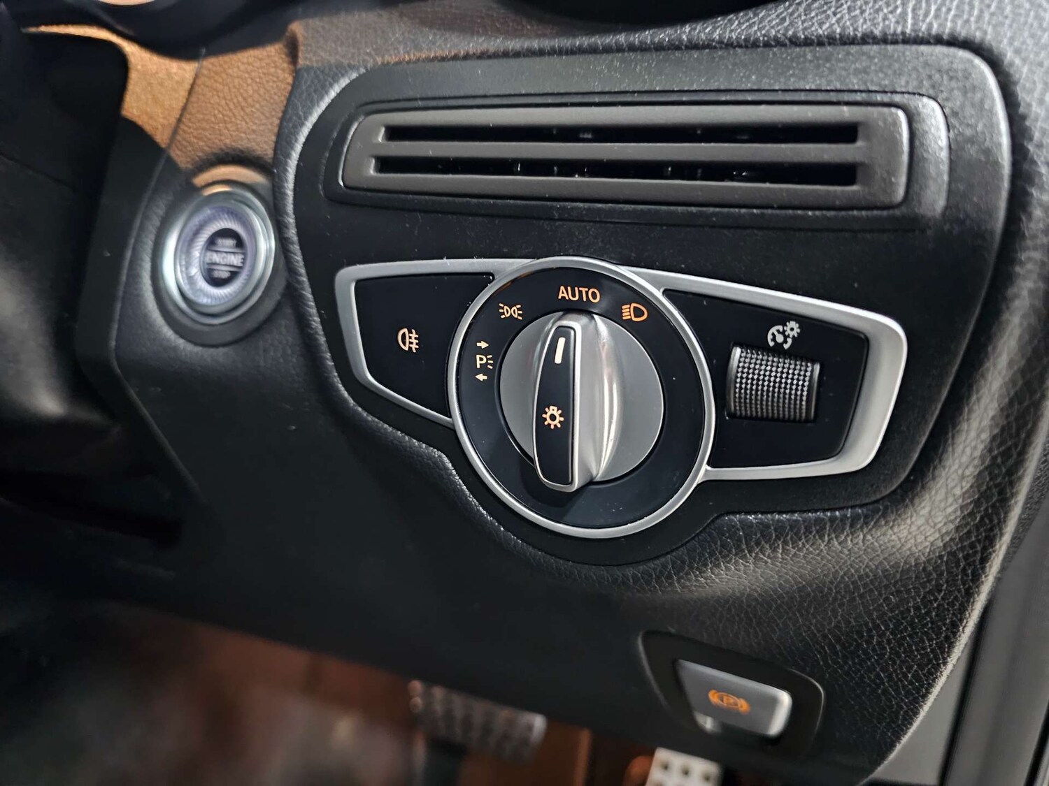 Used Mercedes-Benz GLC 2022 for sale - 77449503: Photo 59