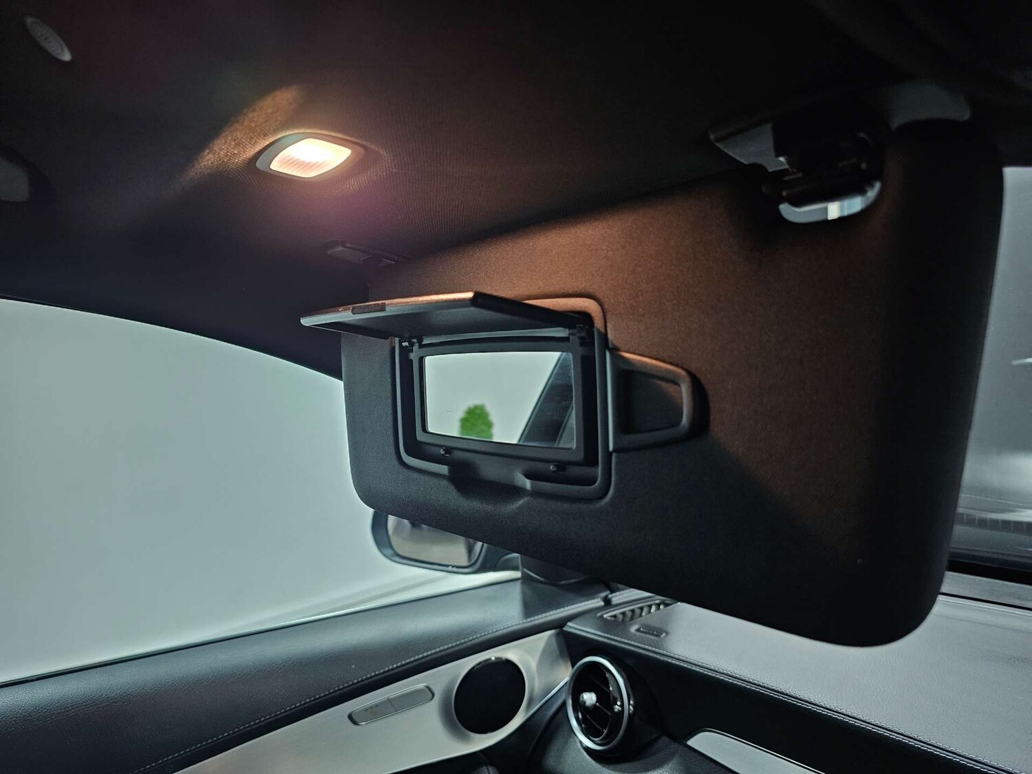 Used Mercedes-Benz GLC 2022 for sale - 77449503: Photo 77