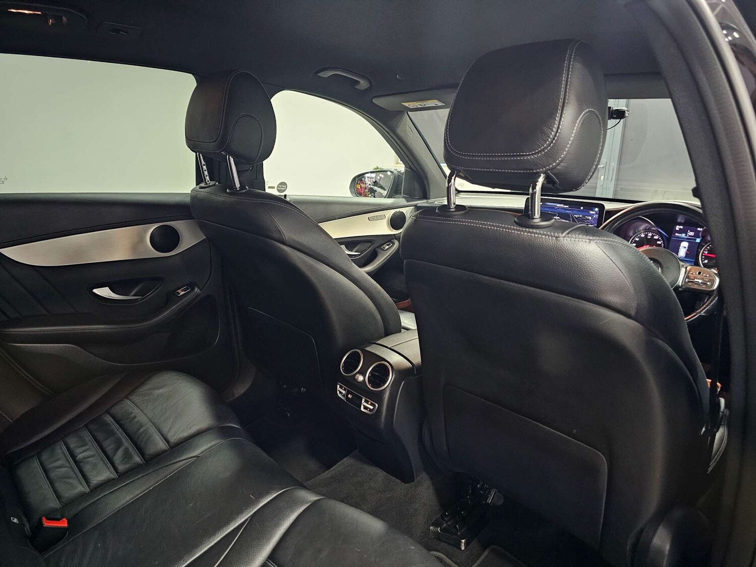 Used Mercedes-Benz GLC 2022 for sale - 77449503: Photo 84