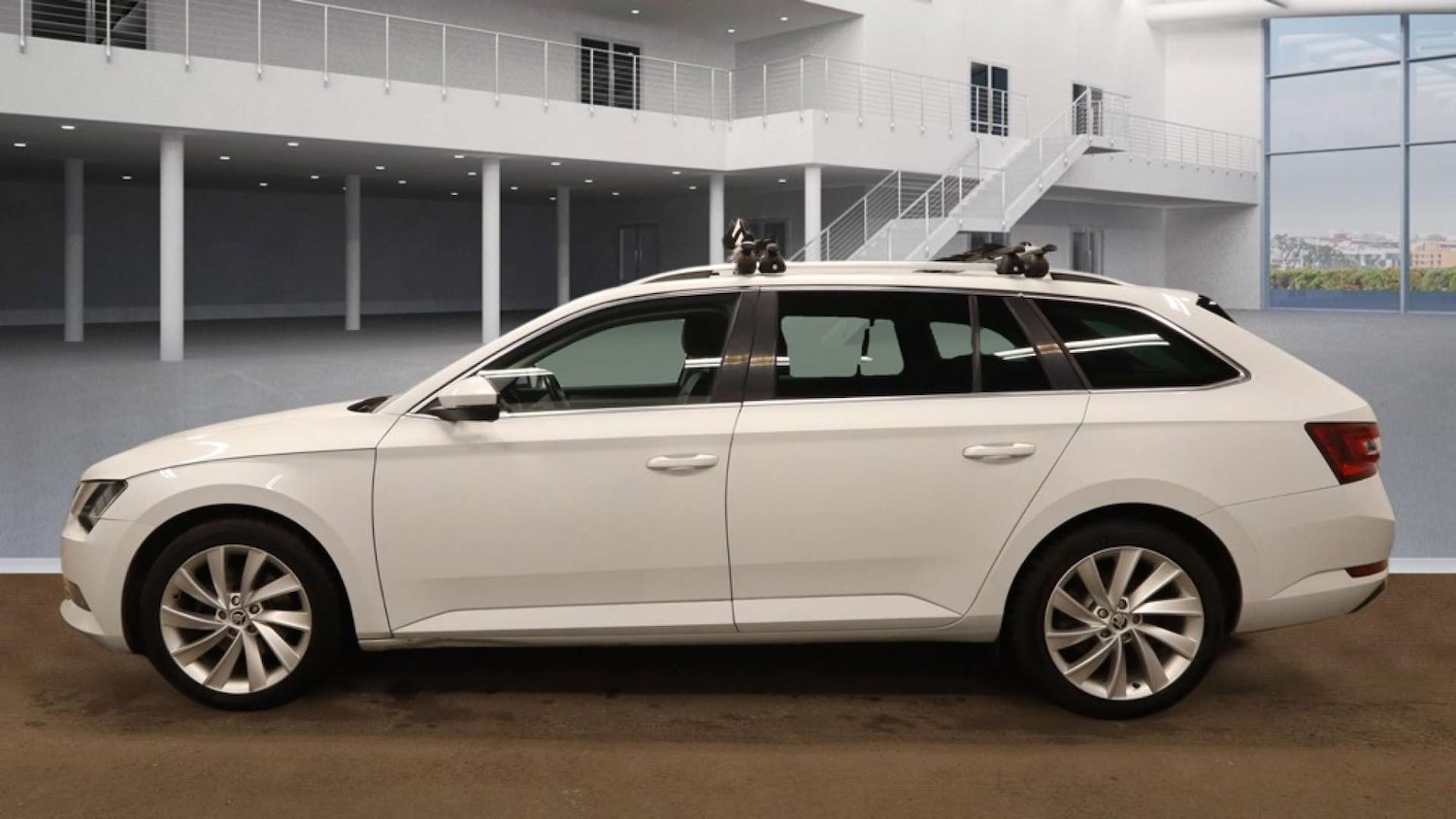 Used Skoda Superb 2016 for sale - 78045085: Photo 8