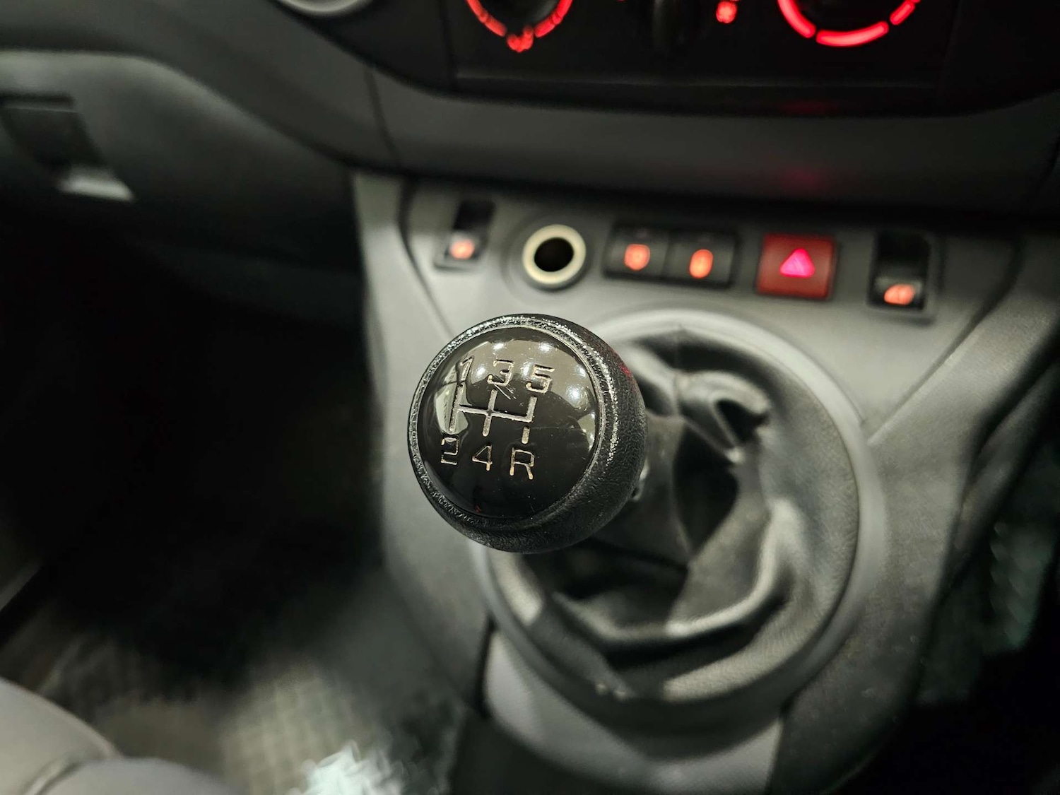 Used Citroen Berlingo 2015 for sale - 76972412: Photo 13