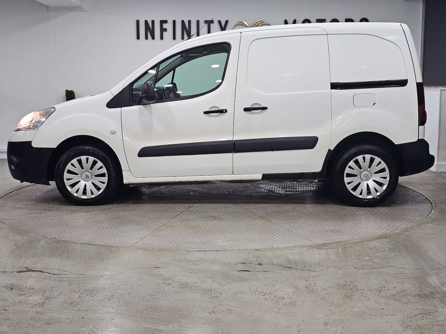 Used Citroen Berlingo 2015 for sale - 76972412: Photo 20