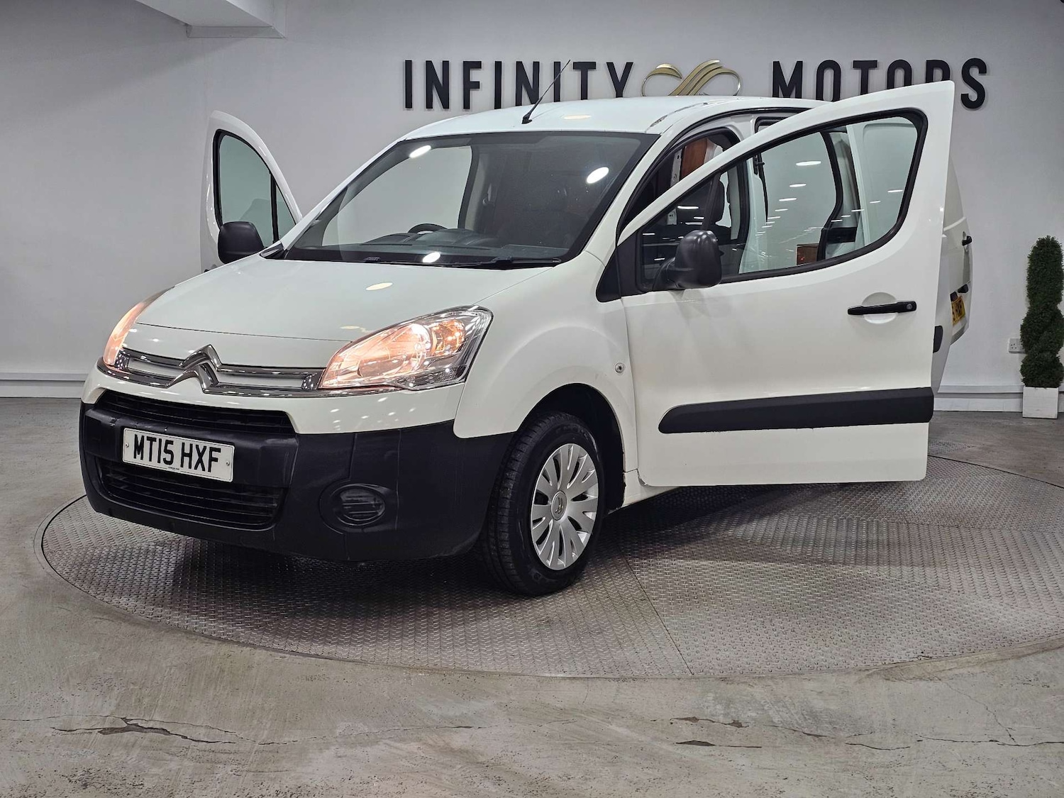 Used Citroen Berlingo 2015 for sale - 76972412: Photo 45