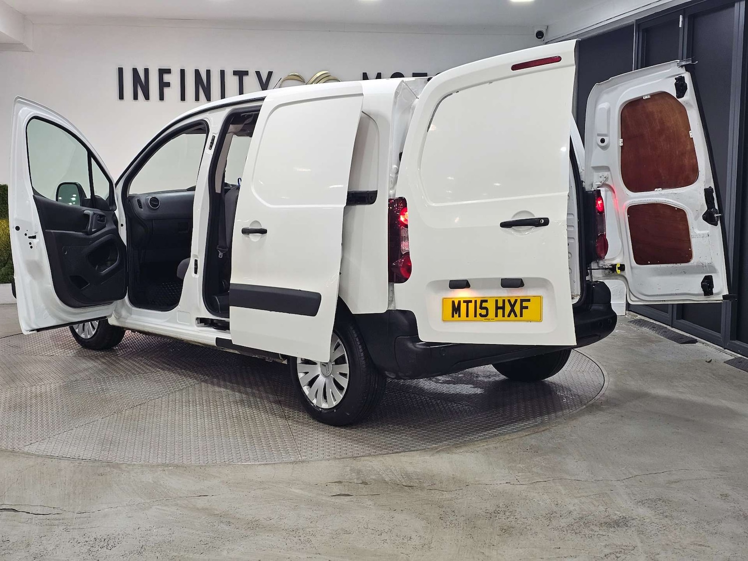 Used Citroen Berlingo 2015 for sale - 76972412: Photo 47