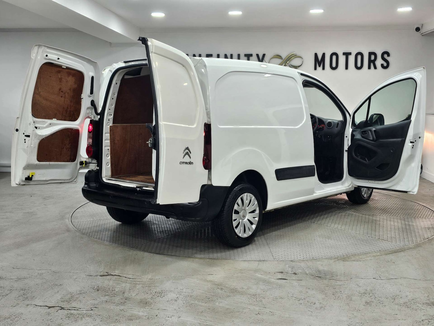 Used Citroen Berlingo 2015 for sale - 76972412: Photo 49