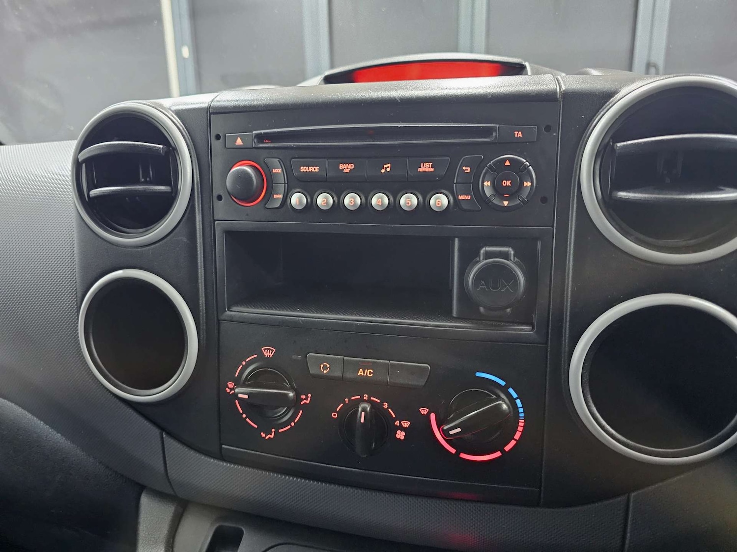 Used Citroen Berlingo 2015 for sale - 76972412: Photo 7