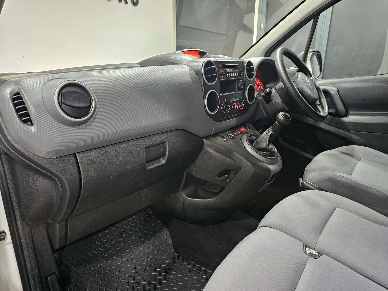 Used Citroen Berlingo 2015 for sale - 76972412: Photo 72
