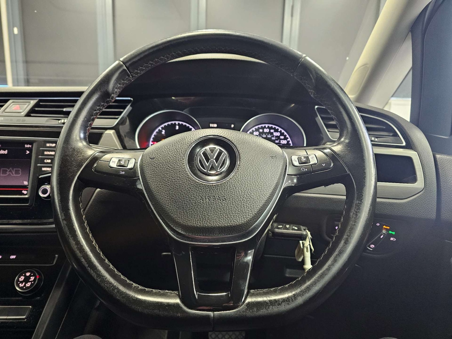 Used Volkswagen Touran 2016 for sale - 77168079: Photo 10