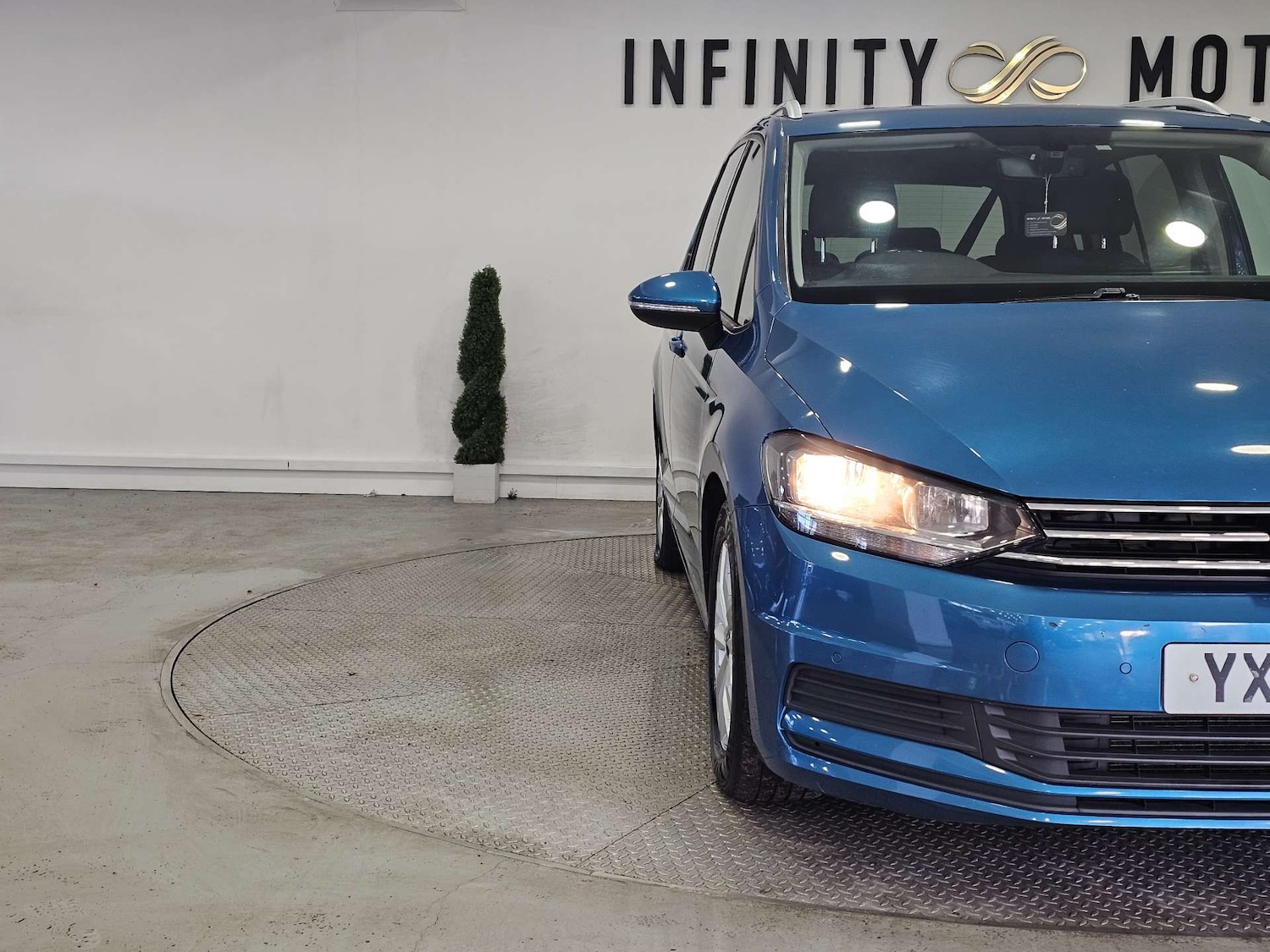 Used Volkswagen Touran 2016 for sale - 77168079: Photo 14