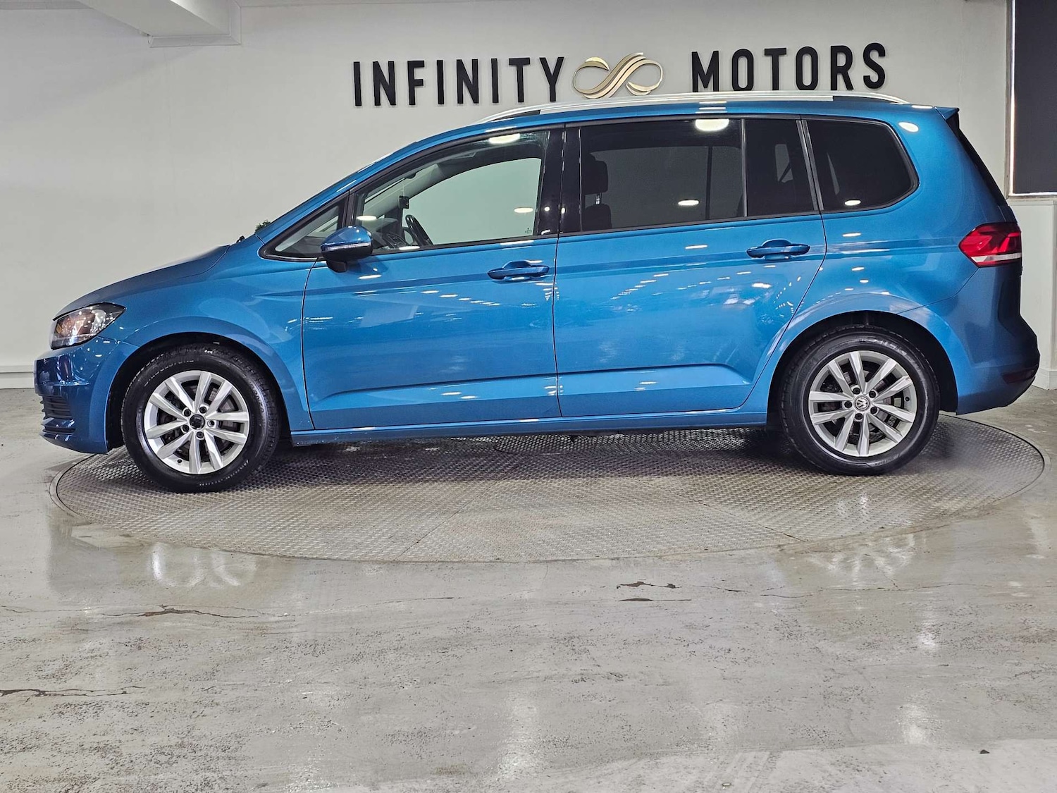 Used Volkswagen Touran 2016 for sale - 77168079: Photo 20