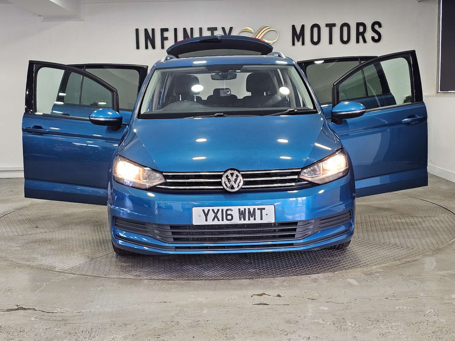 Used Volkswagen Touran 2016 for sale - 77168079: Photo 32