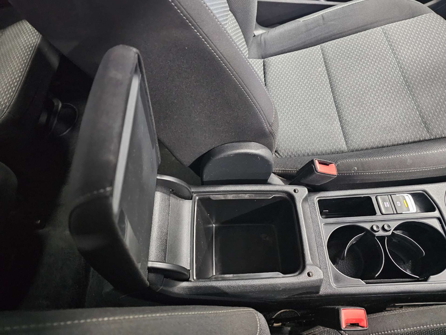 Used Volkswagen Touran 2016 for sale - 77168079: Photo 53