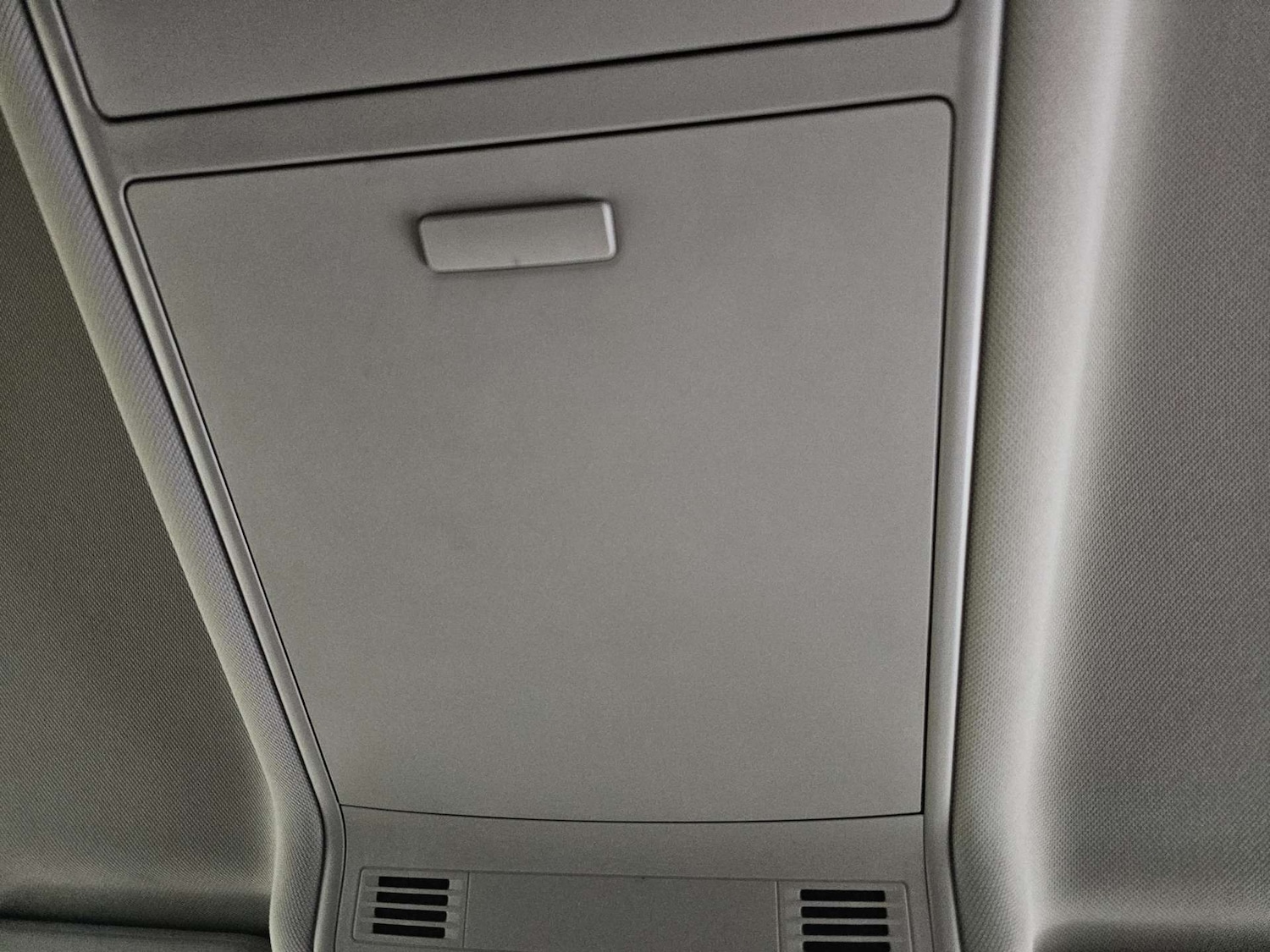 Used Volkswagen Touran 2016 for sale - 77168079: Photo 63