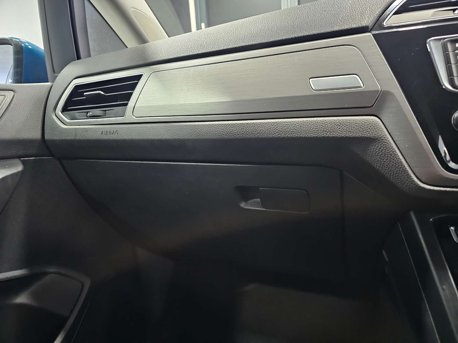 Used Volkswagen Touran 2016 for sale - 77168079: Photo 65