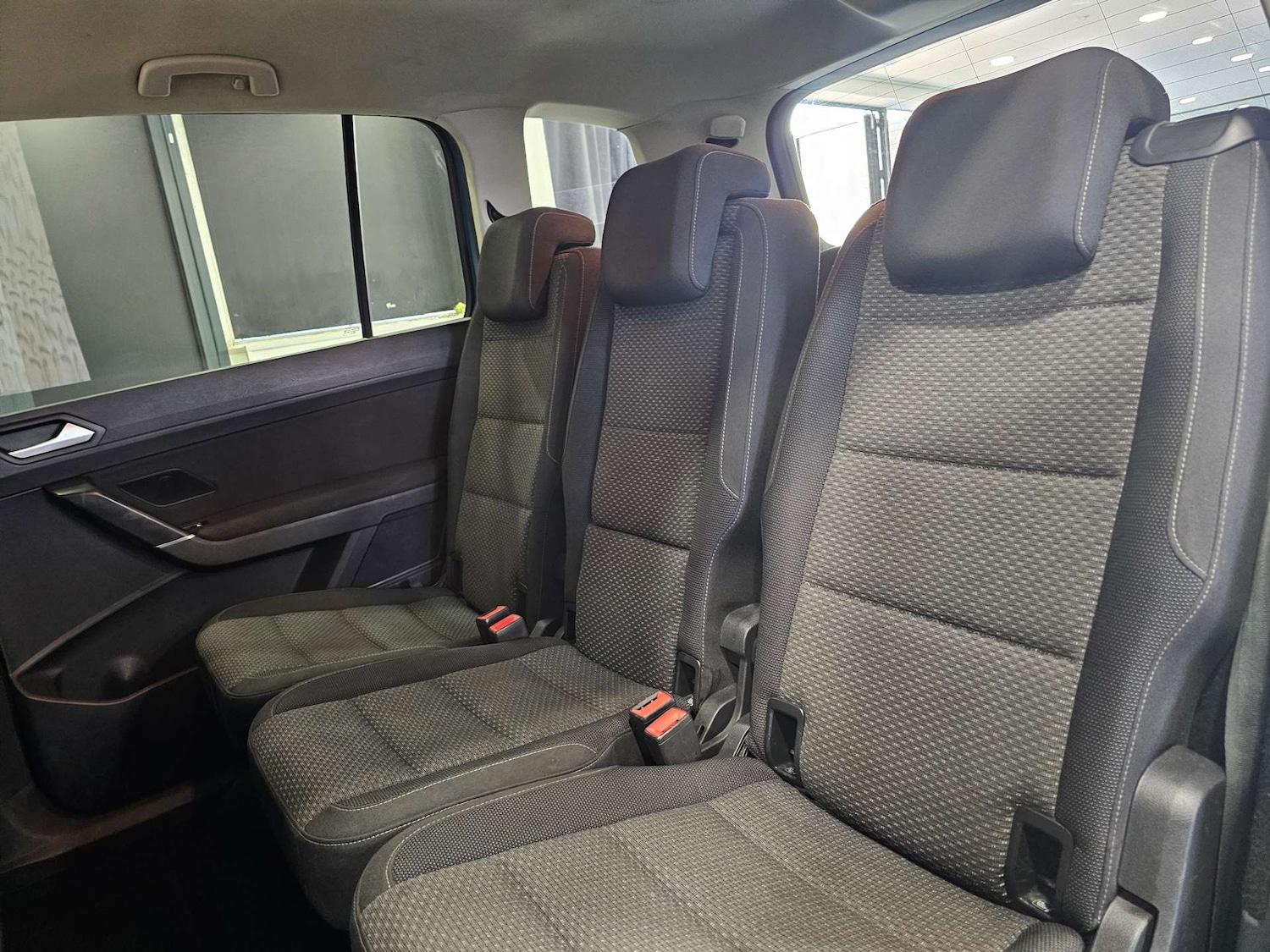 Used Volkswagen Touran 2016 for sale - 77168079: Photo 82