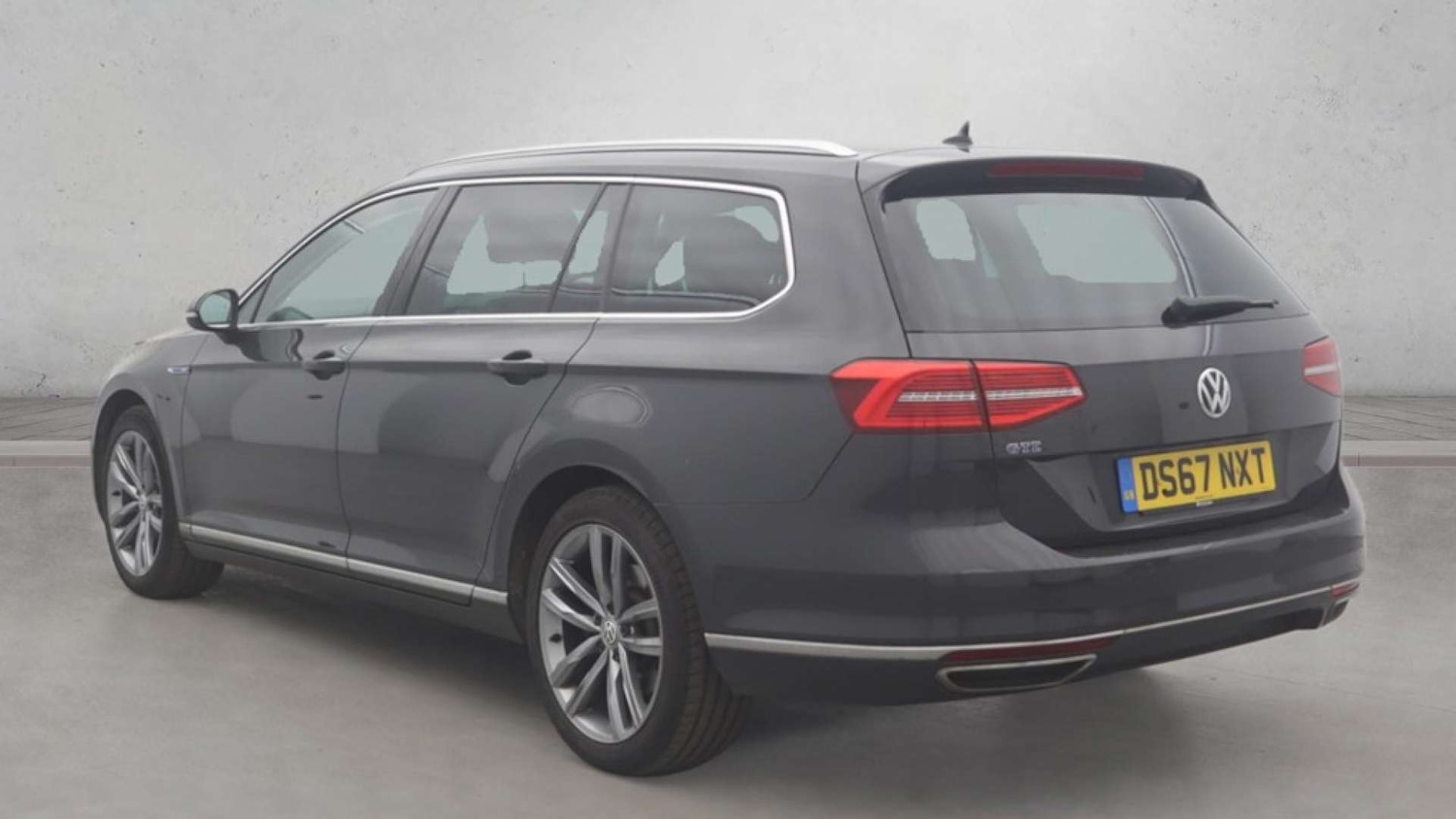 Used Volkswagen Passat 2017 for sale - 76972345: Photo 4