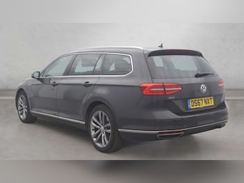 Used Volkswagen Passat 2017 for sale - 76972345: Photo