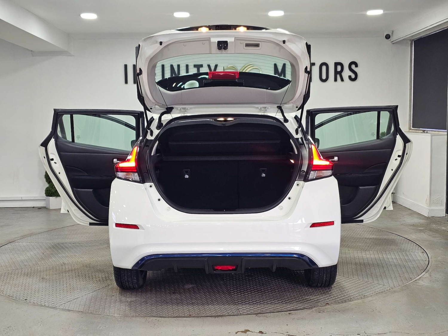 Used Nissan Leaf 2020 for sale - 77249271: Photo 40