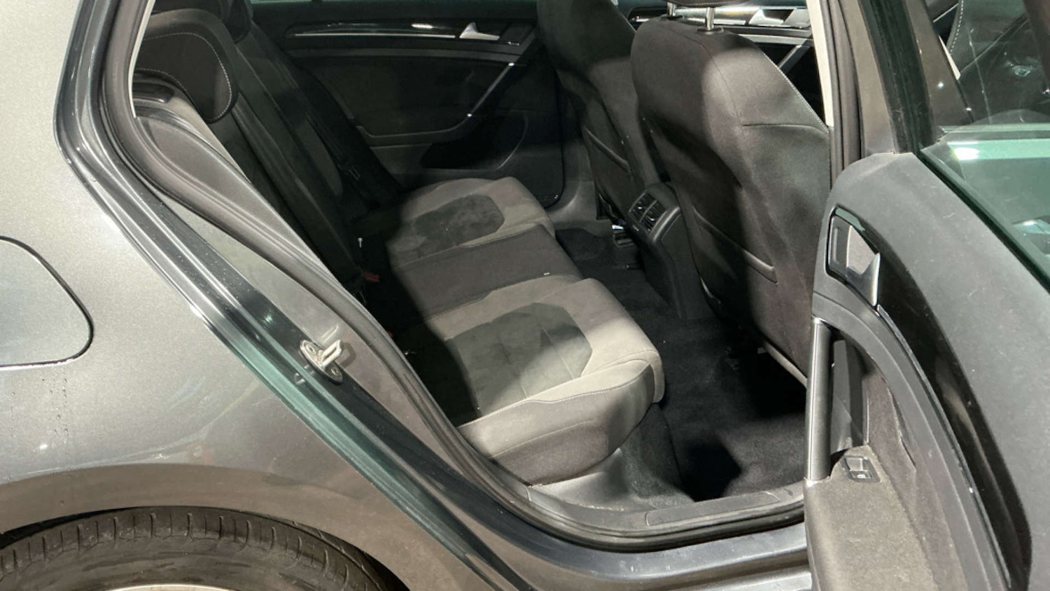 Used Volkswagen Golf 2017 for sale - 77301740: Photo 11