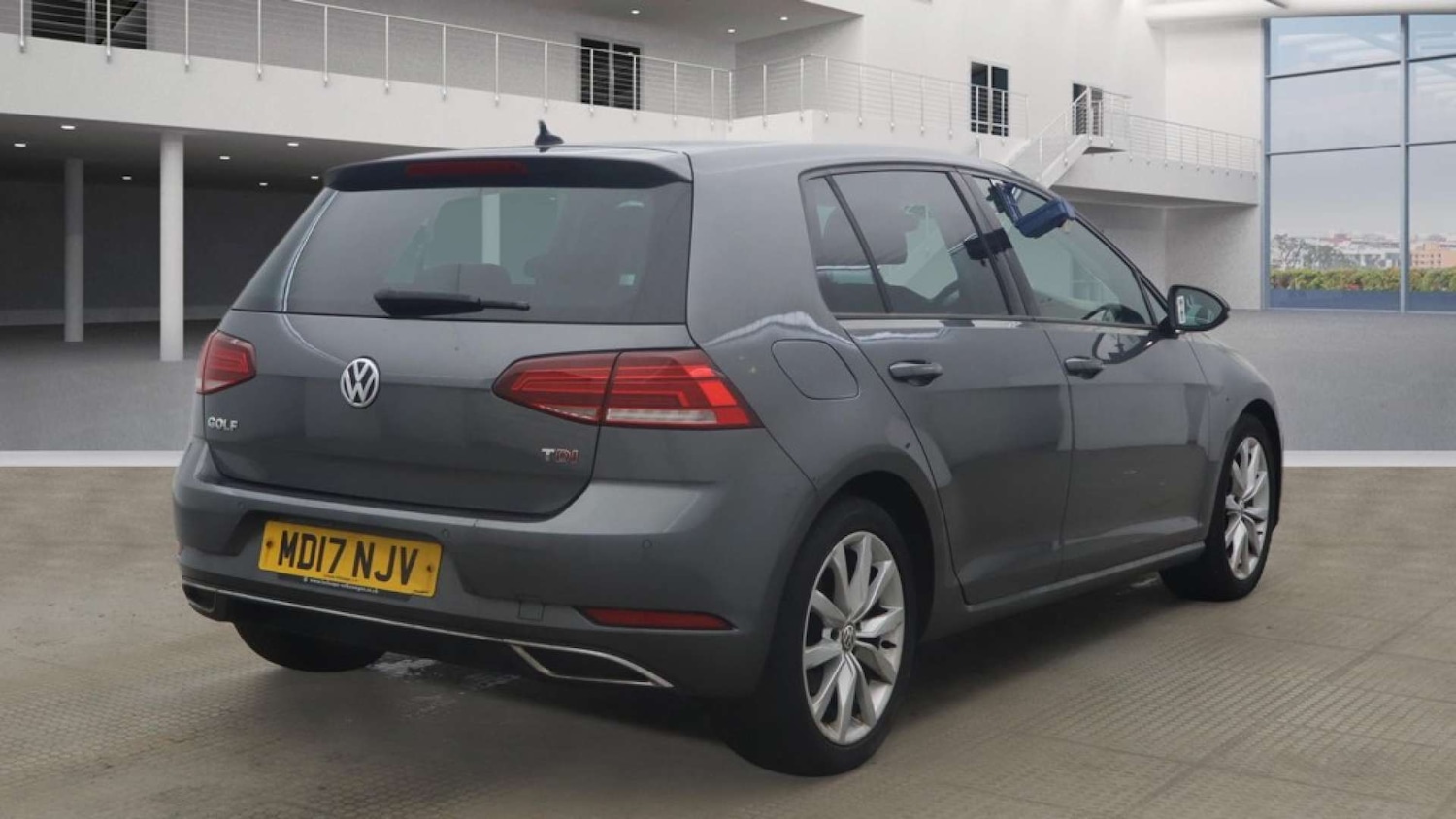 Used Volkswagen Golf 2017 for sale - 77301740: Photo 5