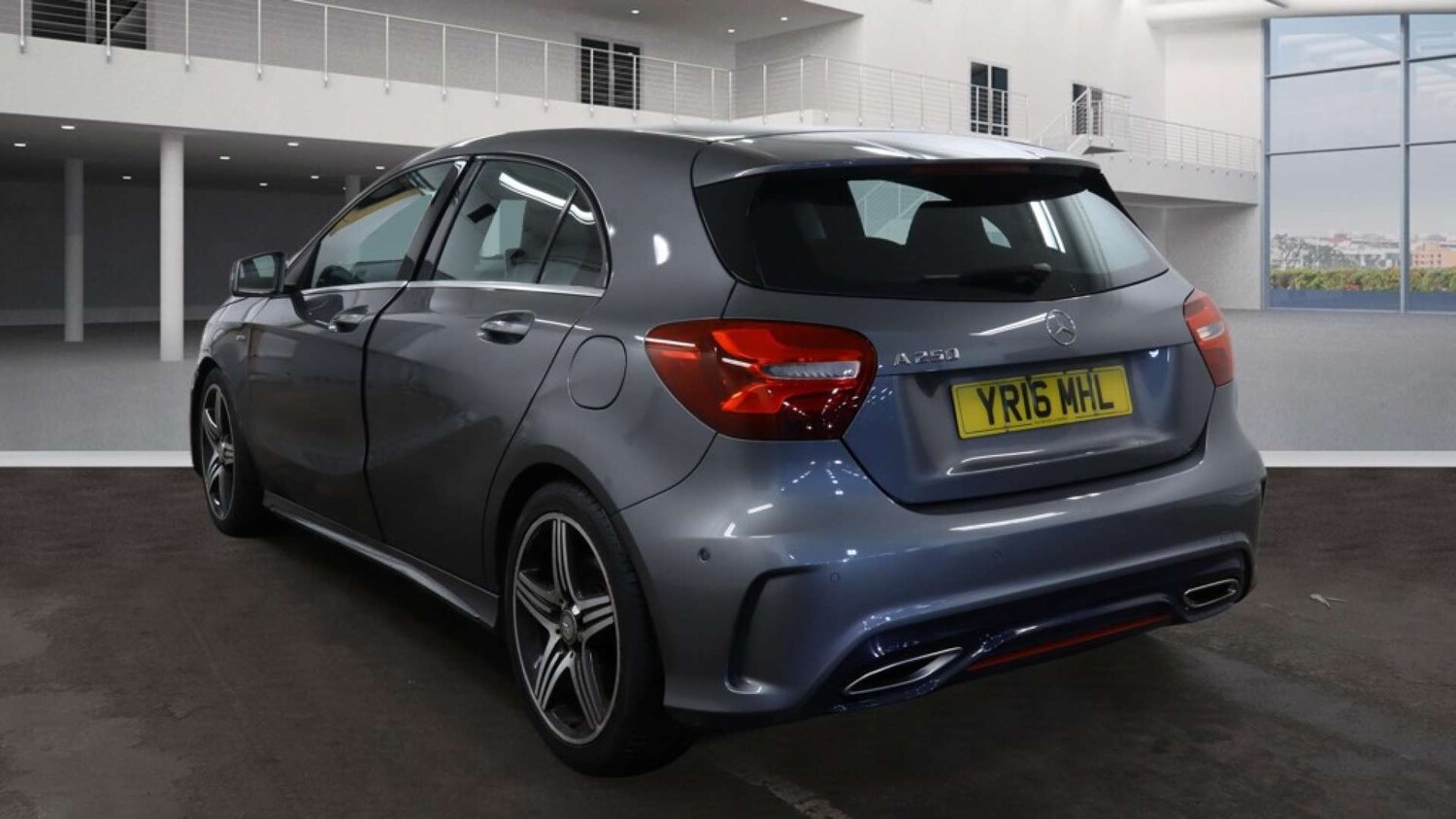 Used Mercedes-Benz A-Class 2016 for sale - 77398504: Photo 4