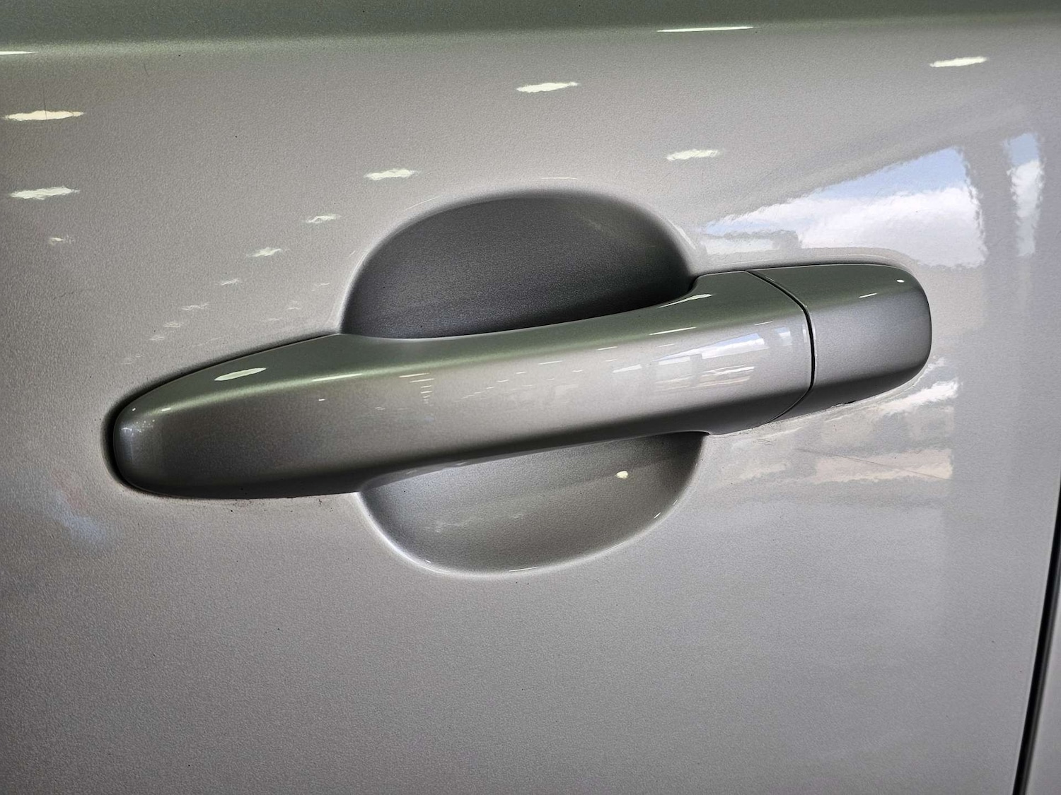 Used Volvo V40 2016 for sale - 77129050: Photo 24