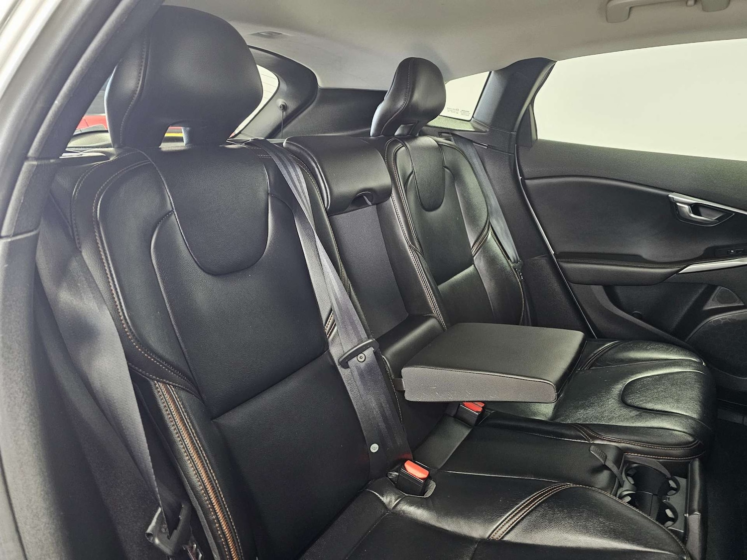 Used Volvo V40 2016 for sale - 77129050: Photo 80