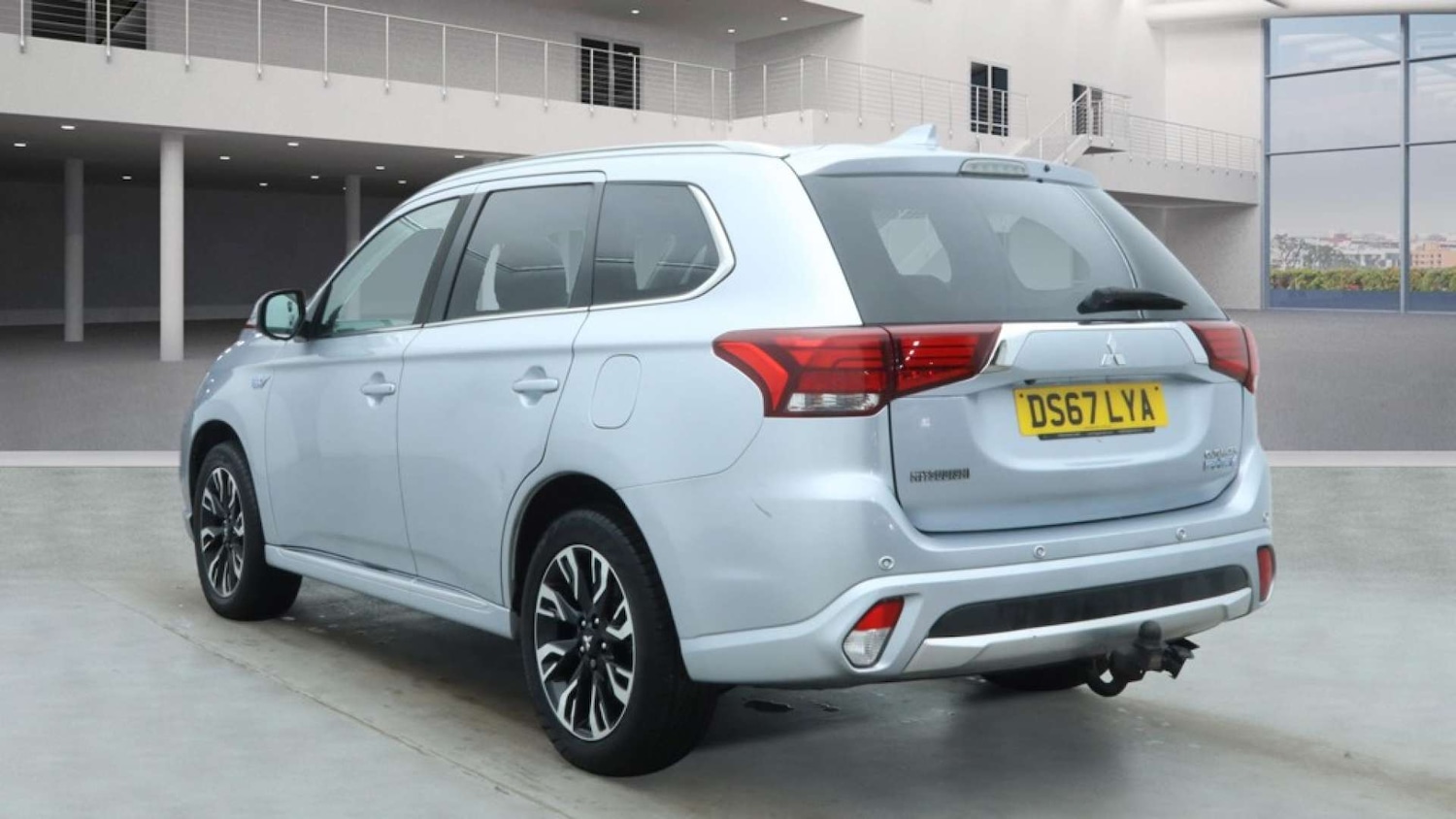 Used Mitsubishi Outlander 2018 for sale - 77022396: Photo 4