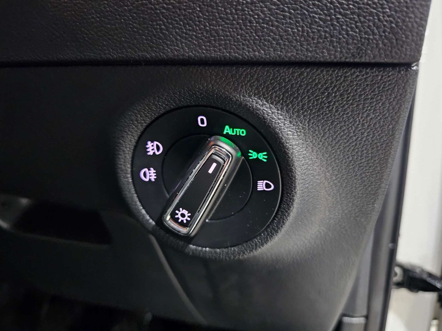 Used Skoda Karoq 2018 for sale - 78211869: Photo 58