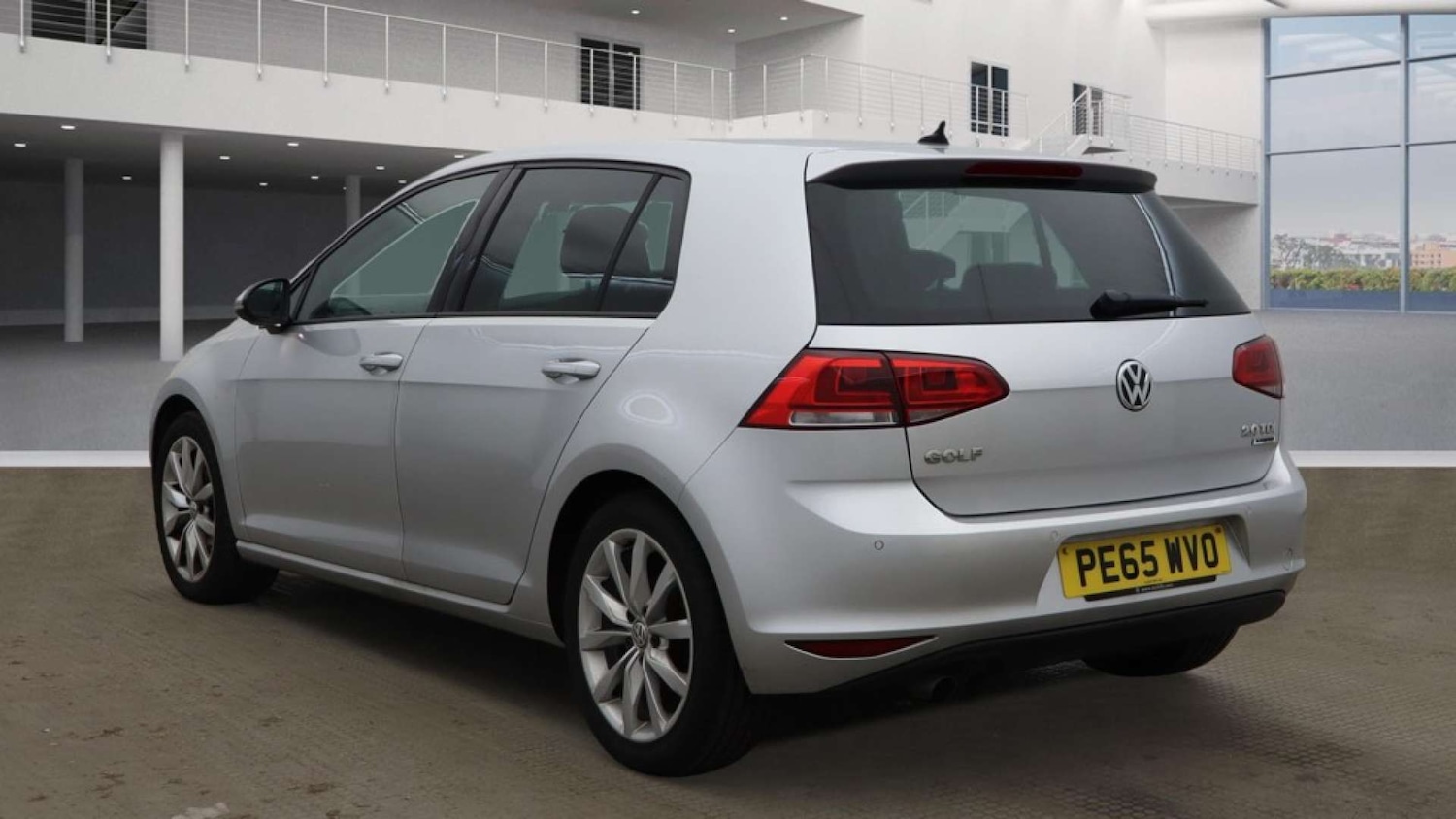 Used Volkswagen Golf 2015 for sale - 76972463: Photo 4