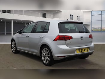 Used Volkswagen Golf 2015 for sale - 76972463: Photo