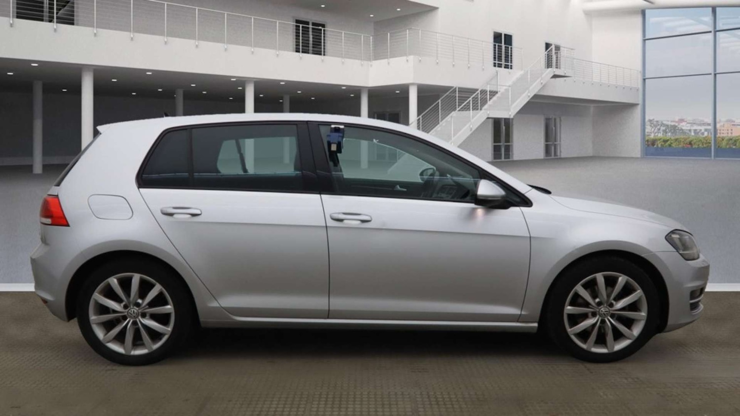 Used Volkswagen Golf 2015 for sale - 76972463: Photo 6
