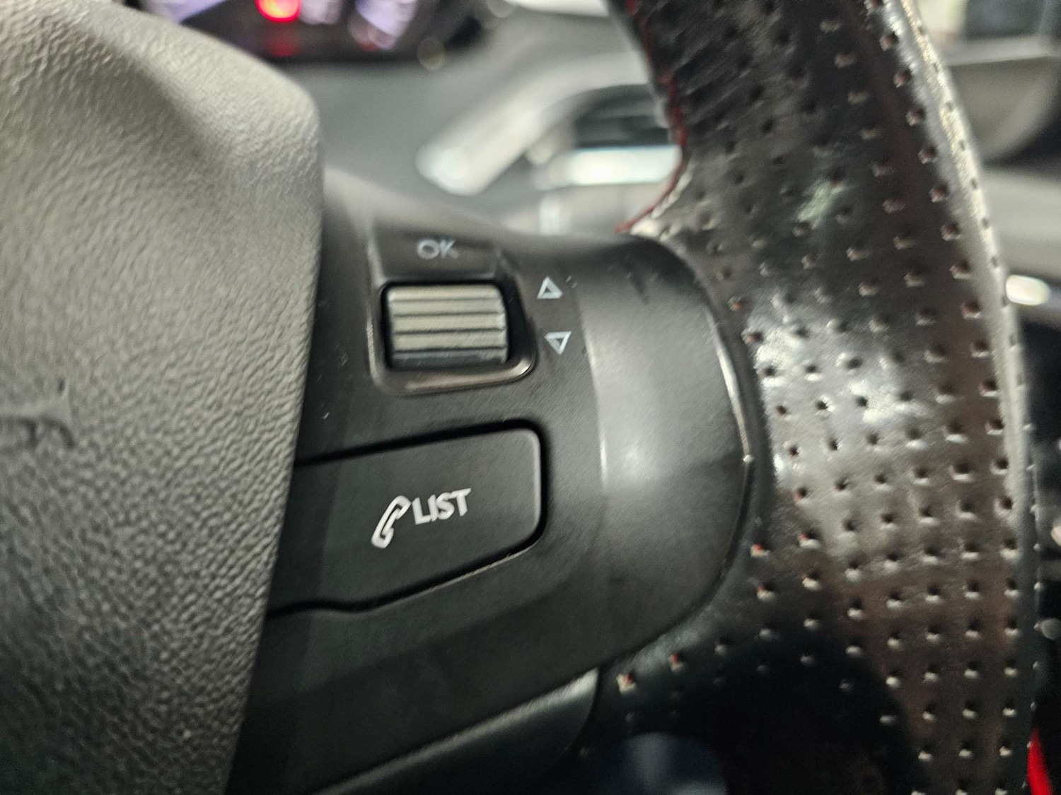 Used Peugeot 2008 2016 for sale - 78131947: Photo 26