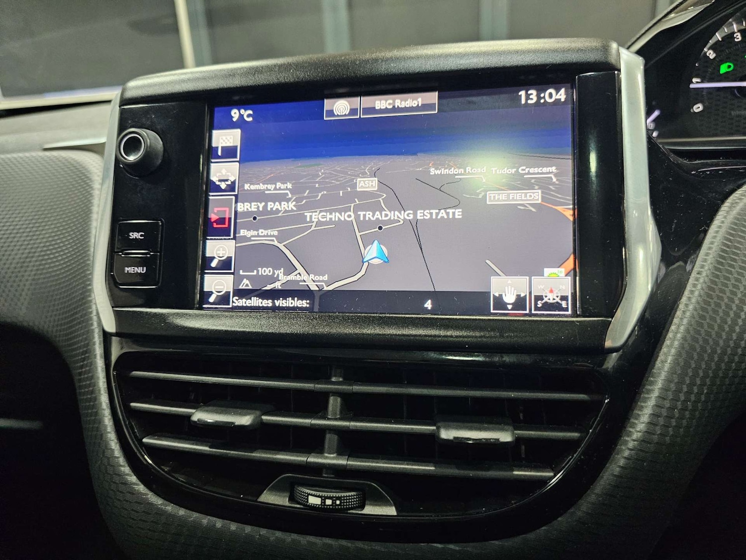 Used Peugeot 2008 2016 for sale - 78131947: Photo 3