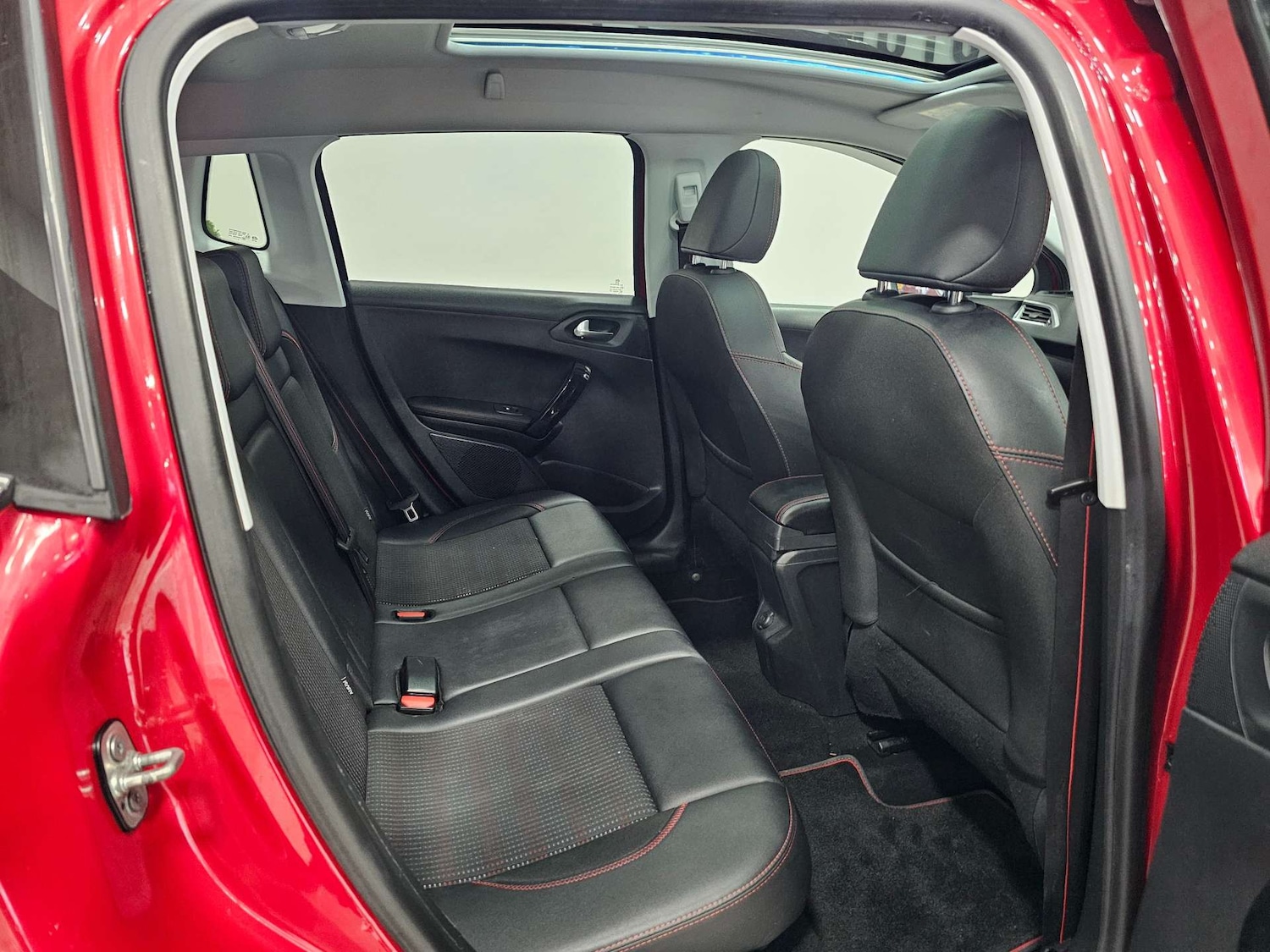 Used Peugeot 2008 2016 for sale - 78131947: Photo 44