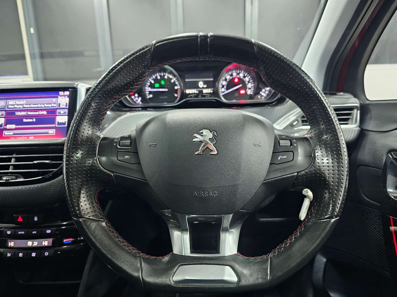 Used Peugeot 2008 2016 for sale - 78131947: Photo 7