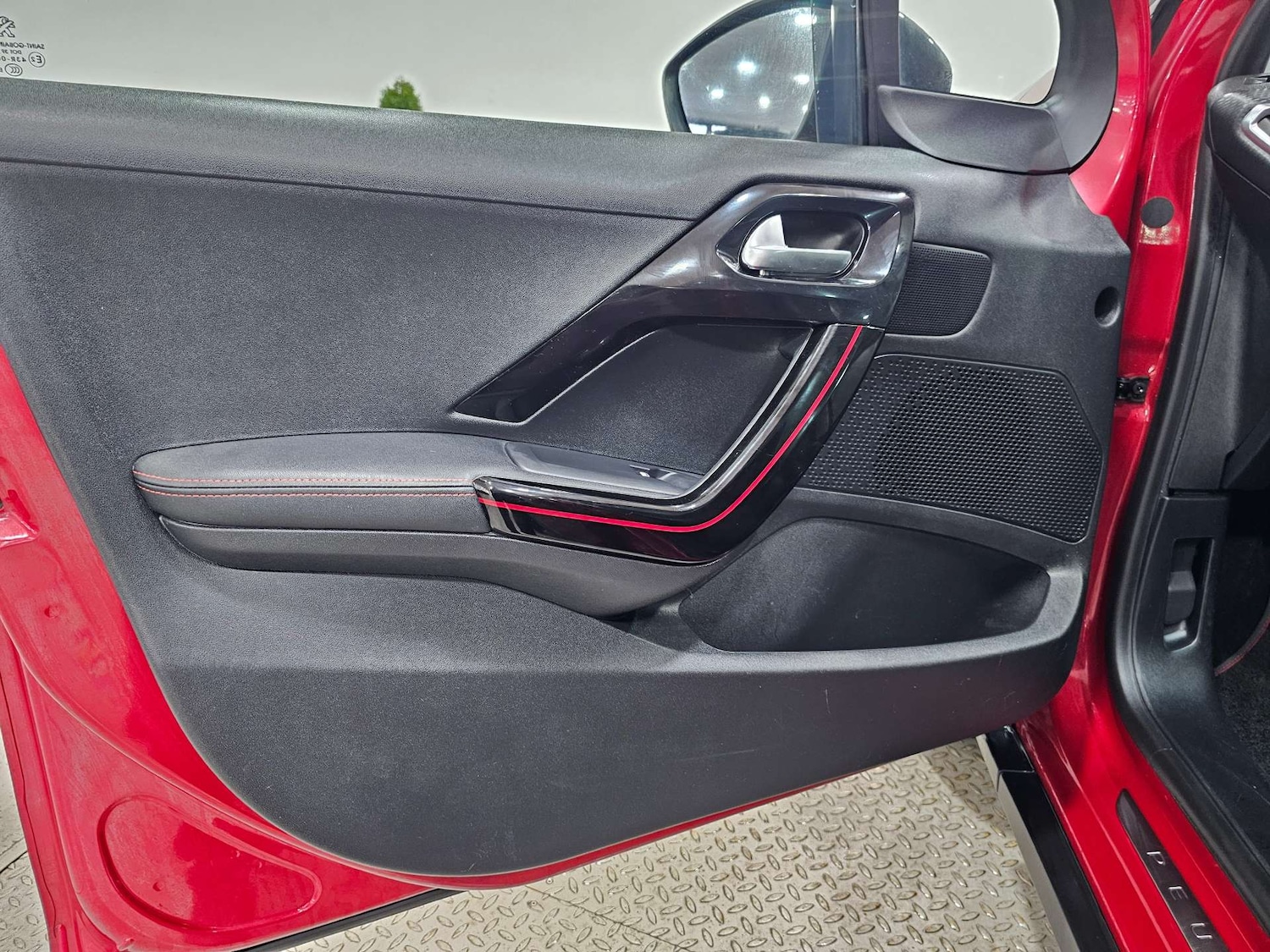 Used Peugeot 2008 2016 for sale - 78131947: Photo 92