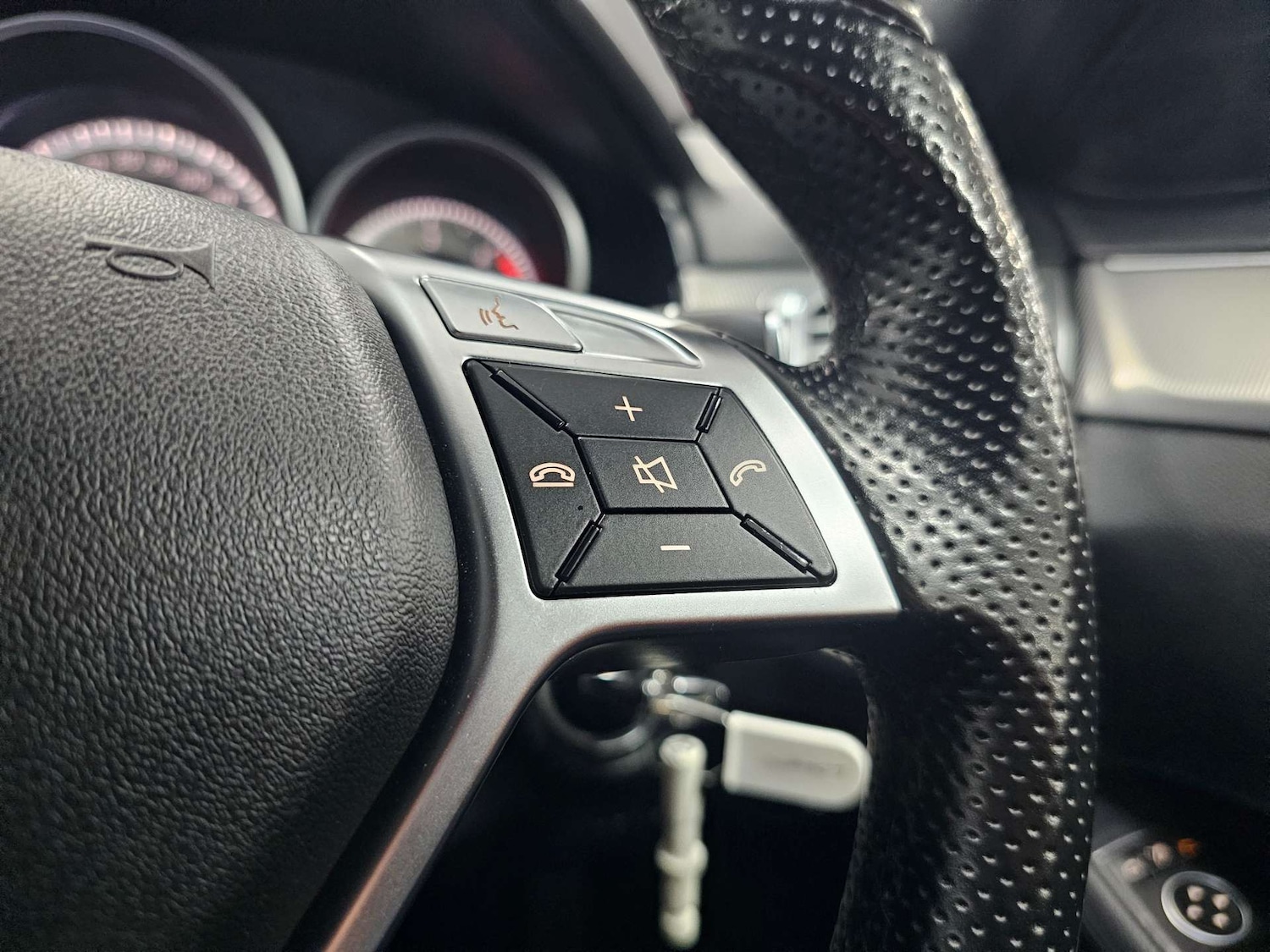 Used Mercedes-Benz E Class 2015 for sale - 76972350: Photo 54