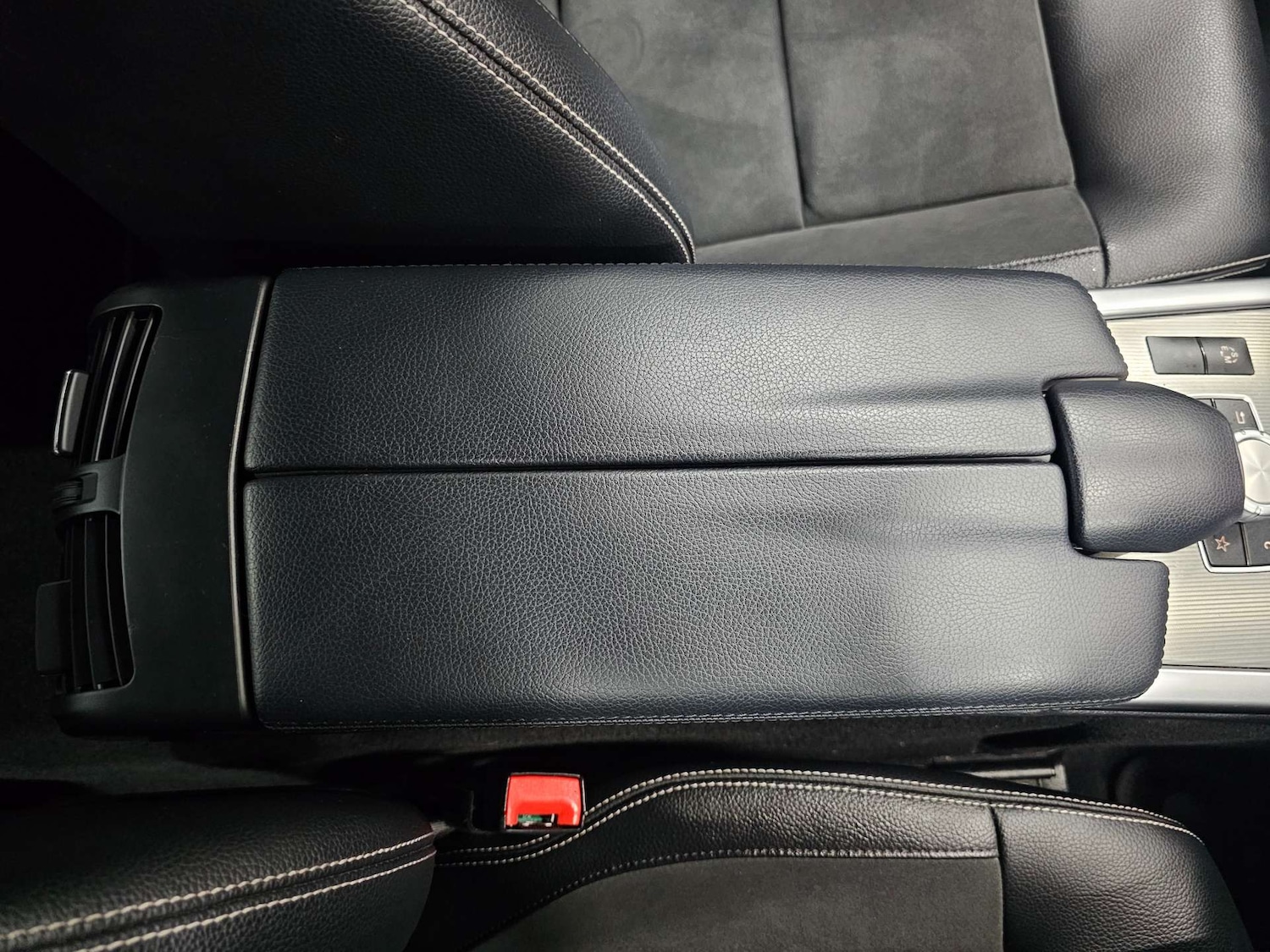 Used Mercedes-Benz E Class 2015 for sale - 76972350: Photo 61