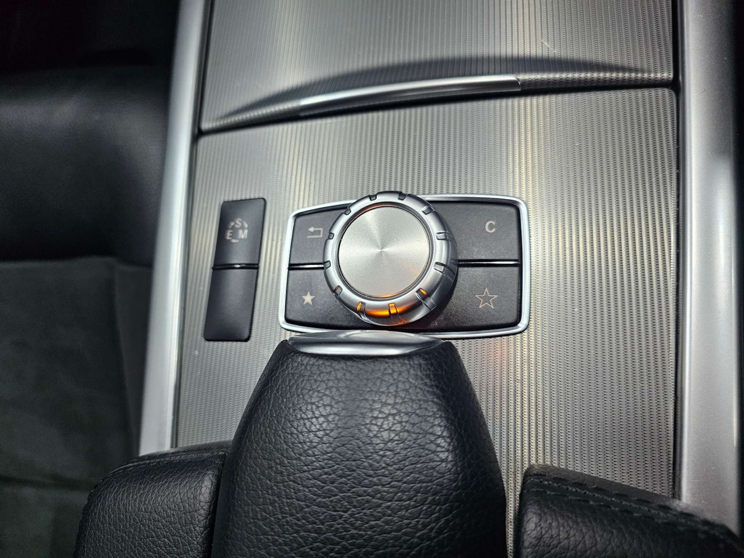 Used Mercedes-Benz E Class 2015 for sale - 76972350: Photo 64