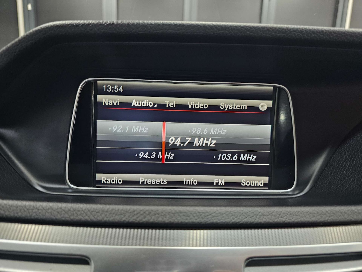 Used Mercedes-Benz E Class 2015 for sale - 76972350: Photo 69