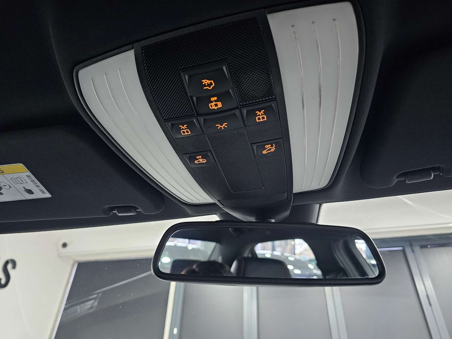 Used Mercedes-Benz E Class 2015 for sale - 76972350: Photo 74