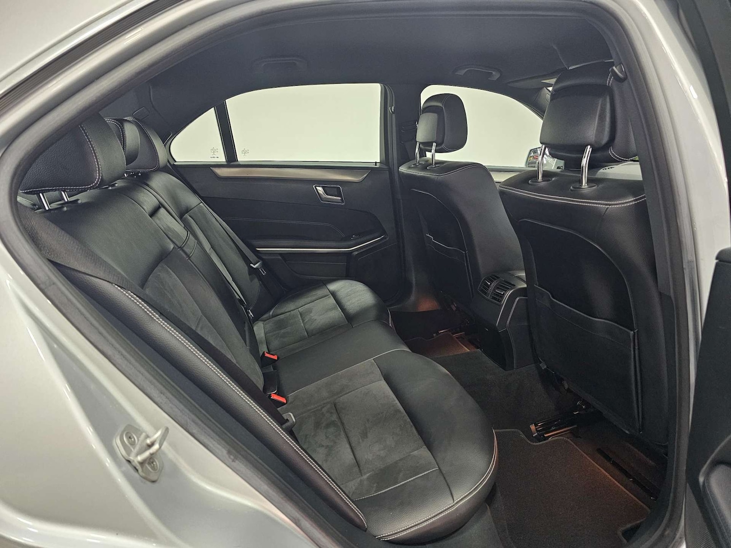 Used Mercedes-Benz E Class 2015 for sale - 76972350: Photo 79