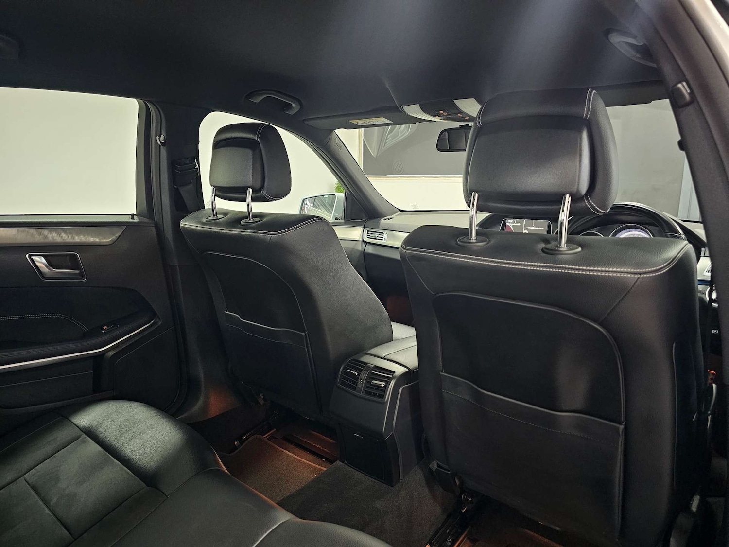 Used Mercedes-Benz E Class 2015 for sale - 76972350: Photo 80