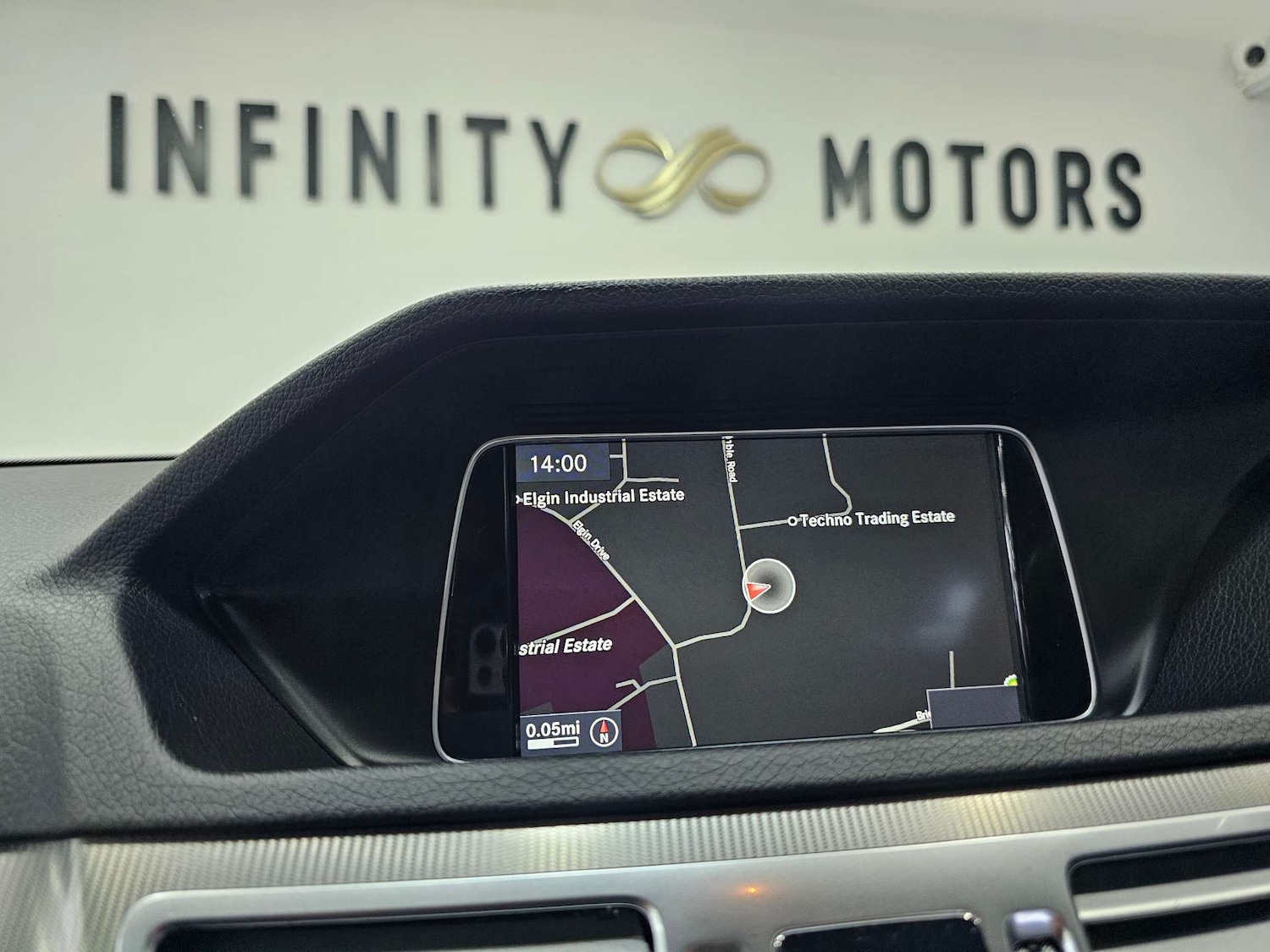 Used Mercedes-Benz E Class 2015 for sale - 76972350: Photo 87